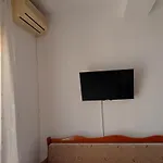 Cheap And Cozy For Rent In 100m By The *