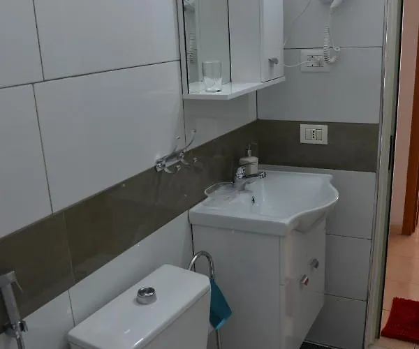 Cheap And Cozy For Rent In 100m By The Apartament *